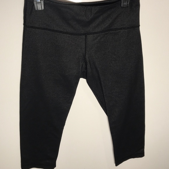 Lululemon Wunder Under Cropped Leggings - Picture 8 of 8